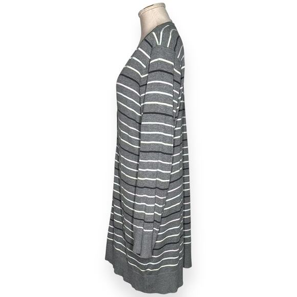 TORRID Boyfriend Cardigan Sweater Longline Button Up Lagenlook Striped Gray 2X - Picture 8 of 12
